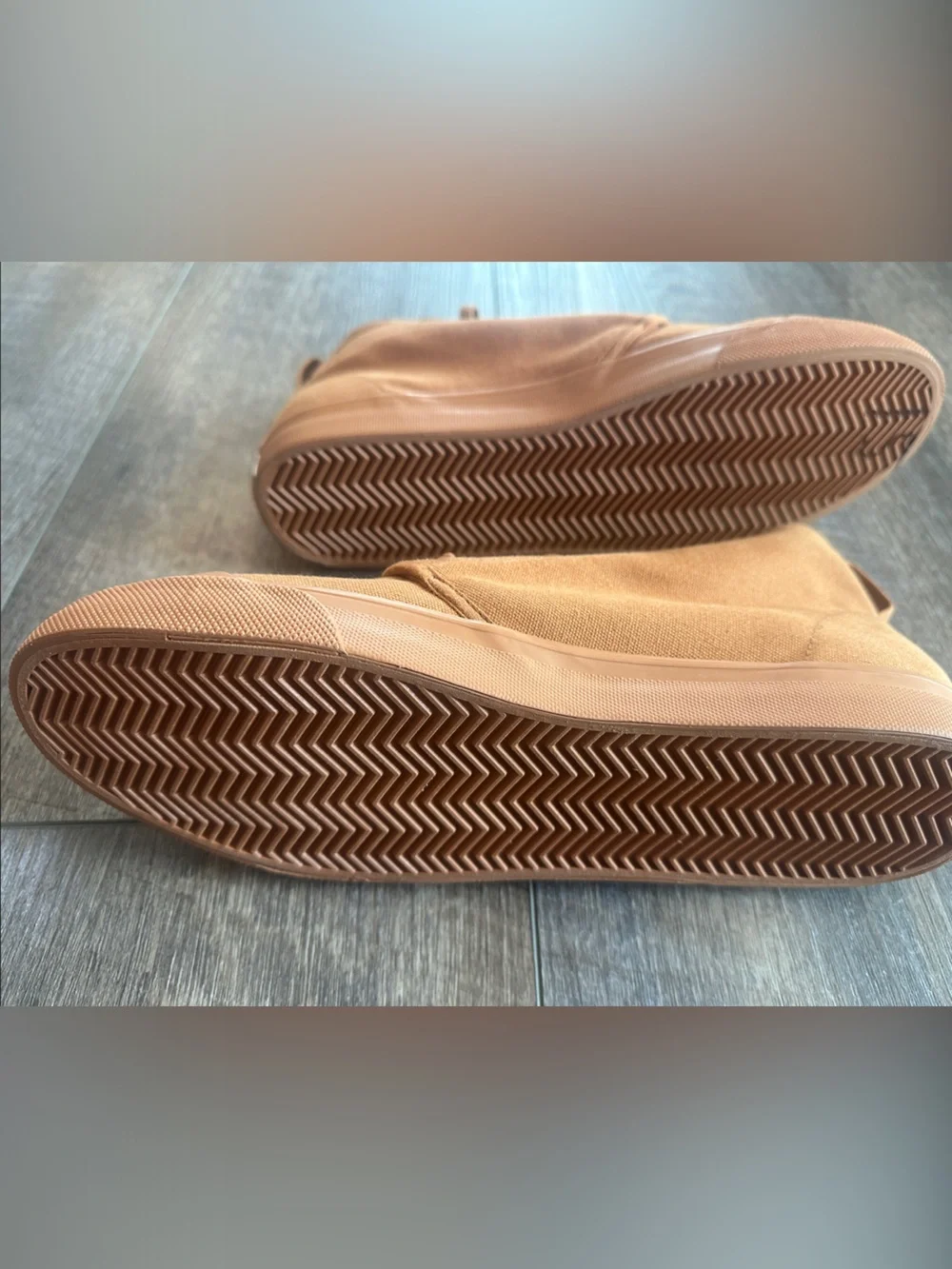 Men's Casual Canvas High-Top Sneakers in Brown